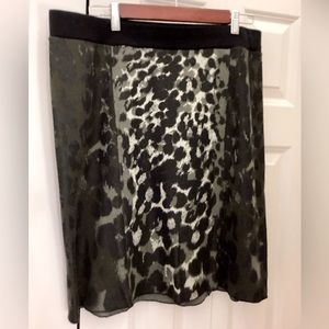 NIC + ZOE Black White and Gray Leopard Skirt